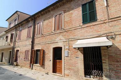 CASA SEMINDIPENDENTE A PORTO SAN GIORGIO