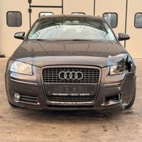 AUDI A3 8P per ricambi usati BZB