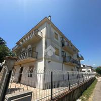 4 LOCALI A VILLAPIANA