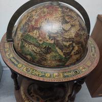 Mappamondo porta bottiglie