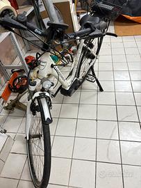 Bicicletta con pedalata assistita della Borsch