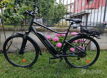 Bicicletta e-bike Riverside 500e