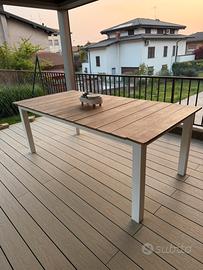 Tavolo legno e alluminio da esterno