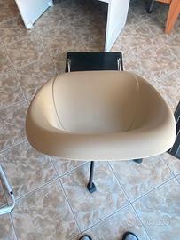 Sedia da scrivania-poggiapiedi