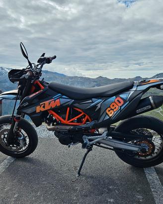 KTM SMC-R  690 A2