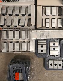 falsi poli axolute bticino argento 