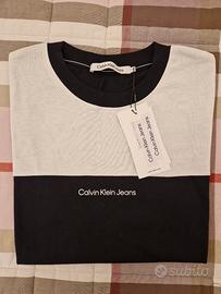 T-shirt Calvin Klein