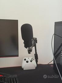 Microfono razer seiren x con asta regolabile