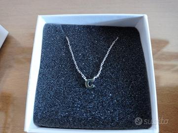 Catenina con iniziale lettera C