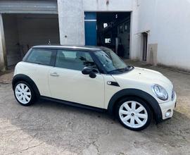 Mini Mini 1.6 16V Cooper D Pepper