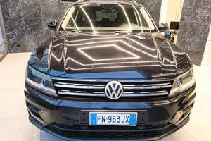VOLKSWAGEN Tiguan 1.6 TDI SCR Urban BlueMotion T