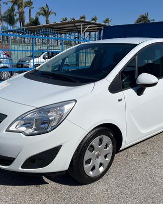 Opel meriva-1.4 benz/100 cv-Full-2011