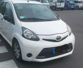 TOYOTA Aygo 1ª serie - 2012