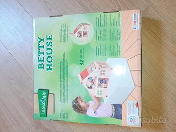 Casetta gioco in legno