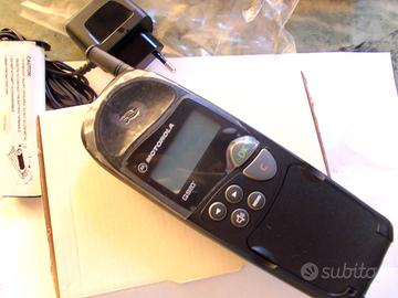 TELEFONO  CELLULARE  MOTOROLA  D170   ANNI 90