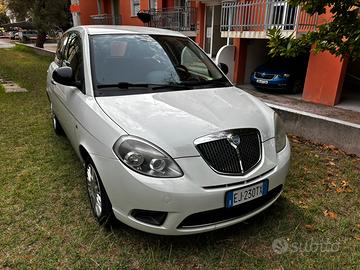 Lancia Ypsilon 1.2 benzina