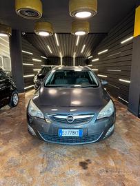 Opel Astra 1.7 CDTI 110CV Sports Tourer Cosmo