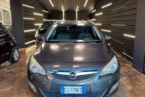 Opel Astra 1.7 CDTI 110CV Sports Tourer Cosmo