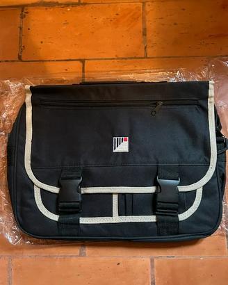Borsa porta PC / laptop nera – come nuova