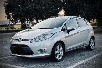 Ford Fiesta 1.4 TDCi 70cv 5 Porte Titanium Per Neo