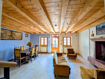 RUSTICO A CAPRINO VERONESE