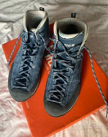 Scarponcino  Lafuma tg 38 nuovo mai indossato