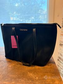 Borsa Galitzine nera nuova con etichetta