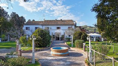 2 LOCALI A SAN BENEDETTO DEL TRONTO