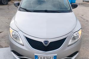 LANCIA YPSILON 1.3MTJ 95CV