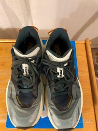 HOKA n.44