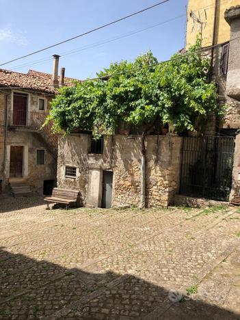 Casa nel borgo storico di Maenza