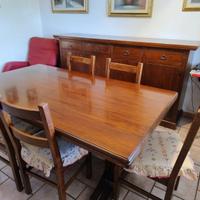 Madia + Tavolo con sedie