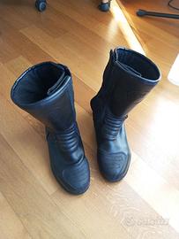 Stivaletti in pelle marca Bering