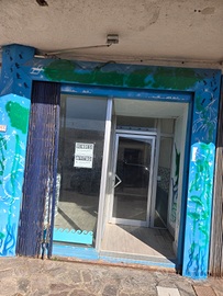 Locale commerciale 51 metri