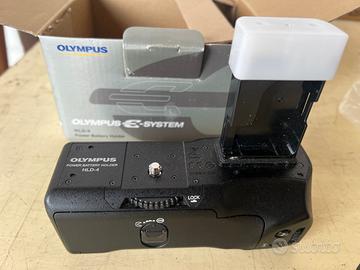 Impugnatura OLYMPUS HLD-4 nuova con batteria