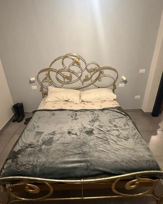 letto in ferro battuto dorato testiera e pediera