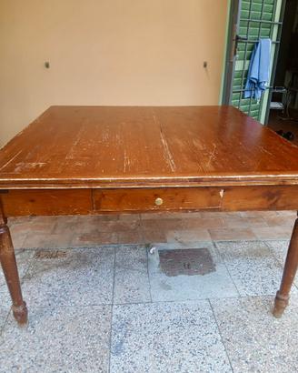 Tavolo in legno massello allungabile + 4 sedie