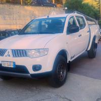 Mitsubishi L200 pk doppia cabina