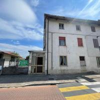 CASA DI TESTA FRIULANA CON SCOPERTO - DA RISTRU...