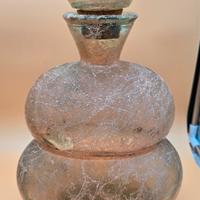 Bottiglione Vintage in vetro rosa con ragnatela