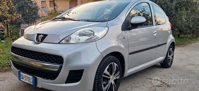 Peugeot 107 AUTOMATICA UNA BOMBONIERA ! Vomero