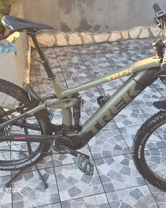 Trek Rail 5 tg. L ebike Bosch bici mtb elettrica