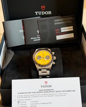 Tudor Black Bay Chrono "BUMBLEBEE"