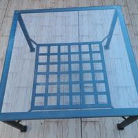 Tavolo in ferro e vetro