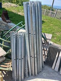 Montanti per armatura