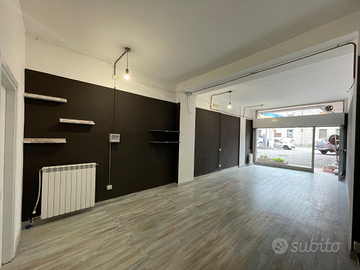 2 negozi di sesto calende