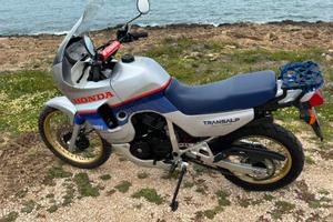 Honda Transalp 1 serie