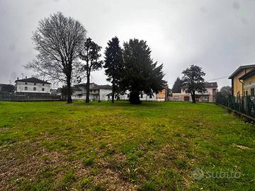 Casa indipendente di 543 m² con più di 5 locali e 