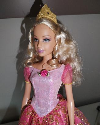 Bambola Barbie Princess Genevieve