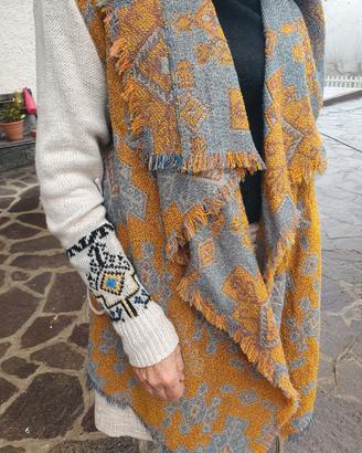Cardigan/ maglia Desigual